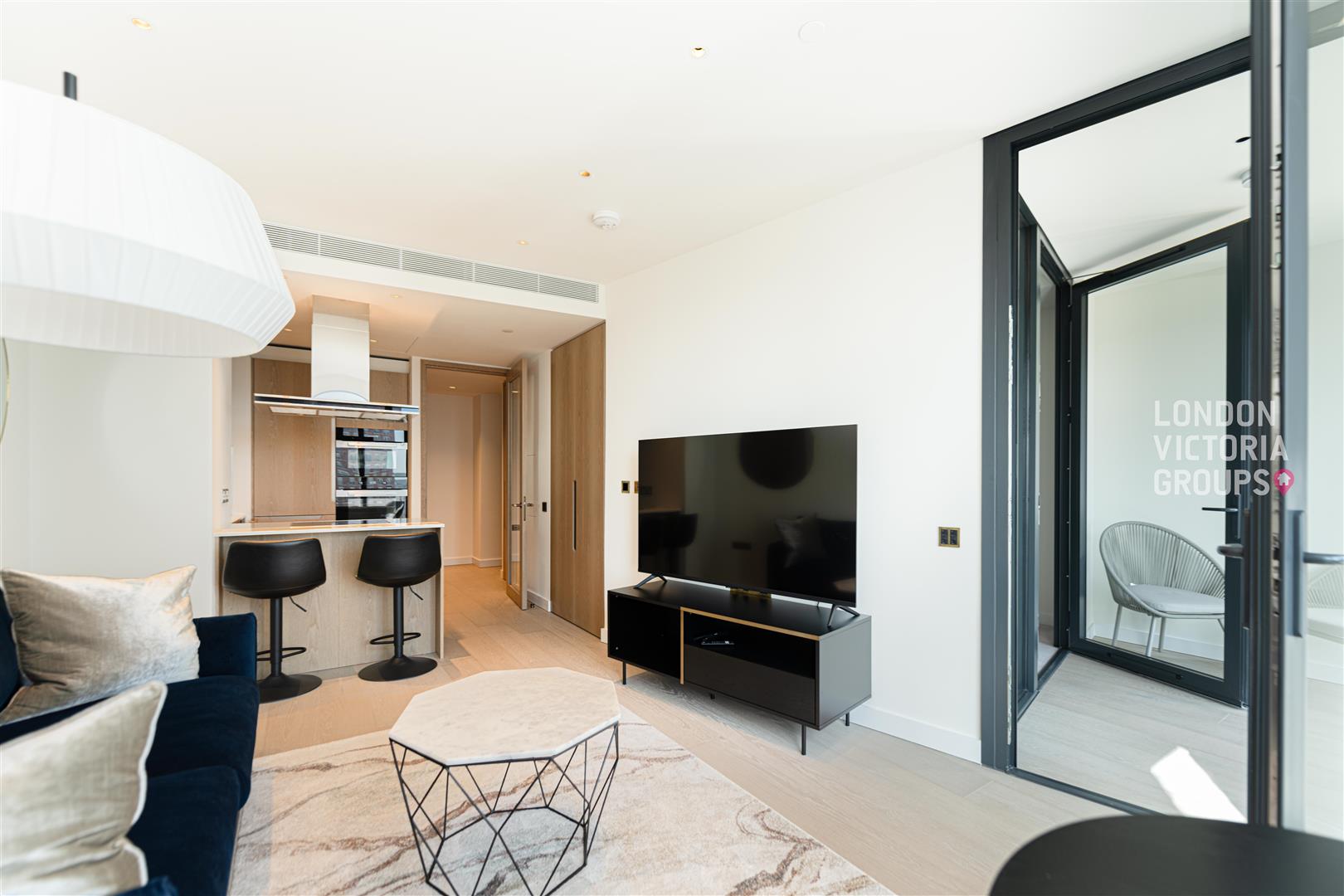 1 bed property in 1 Nine Elms Lane, London